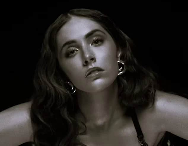 MARI drops candid and empowering debut EP: between the lines