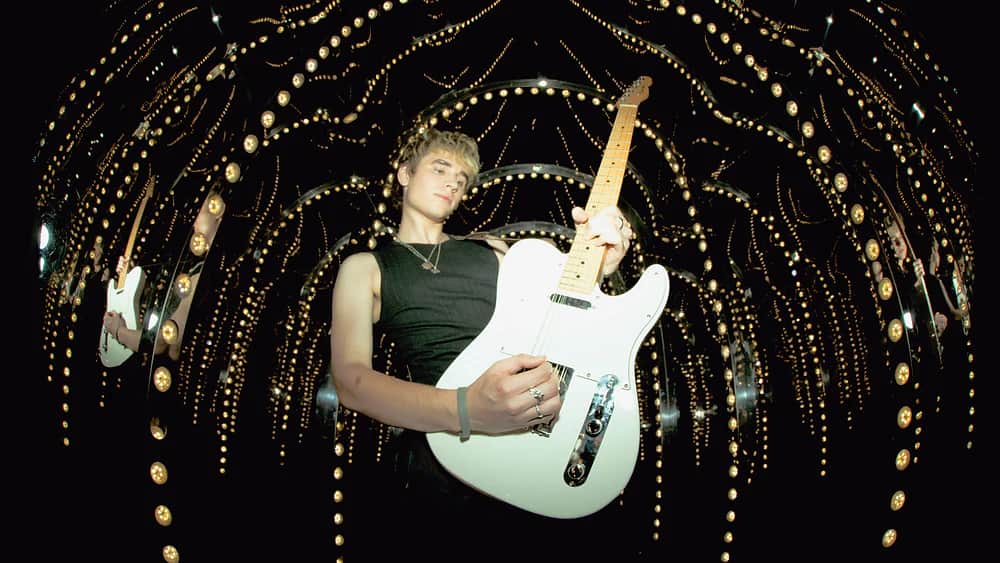 FOLLOWAY Unleashes ‘Rockstar Life’