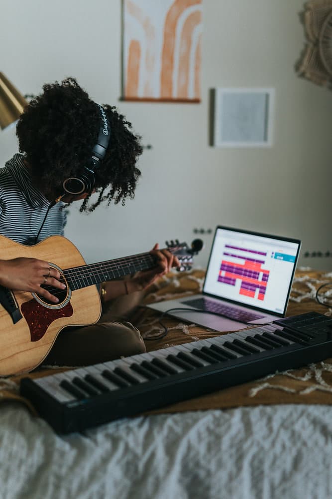 7 Signs You’re Ready to Hire a Music PR Team