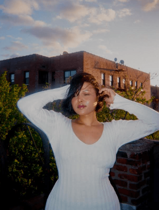 Maeve Alexander Shares Raw New Single ‘Nailbiter’