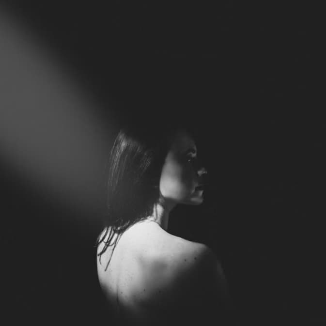 Mary Milton Unleashes A Moving Tribute and an Intimate Work In ‘On My Shoulder’