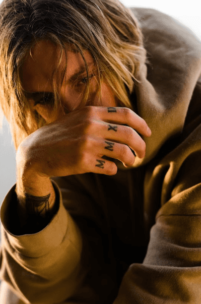 slowdrip Returns with New Single ‘Nightflower’: A Dark Meditation on Presence, Alienation, and Finding Feeling Again